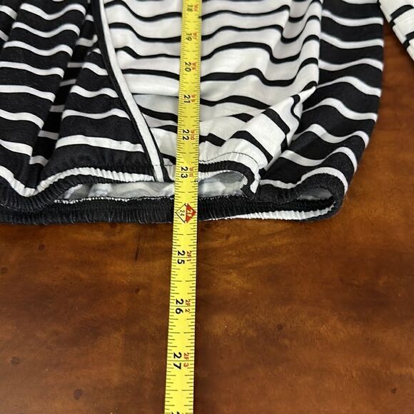 C + D + M Top Size Small - Picture 9 of 12